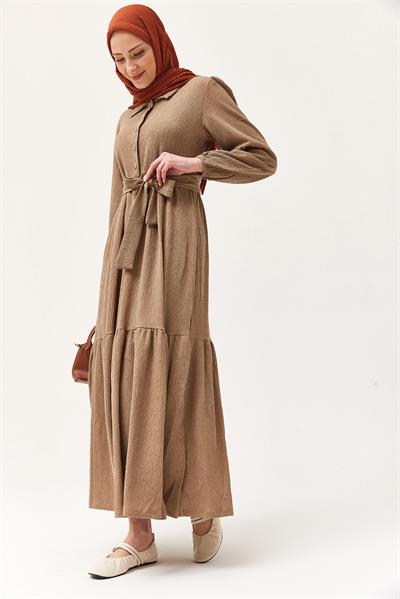 Yarım Düğmeli Beli Kuşaklı Elbise Vizon