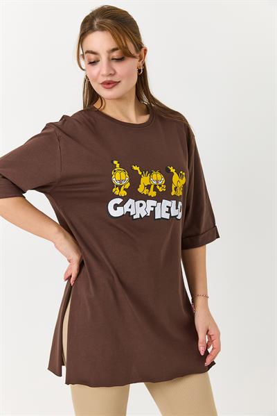 Kadın Garfield Baskılı Yanları Yırtmaçlı Bisiklet Yaka Tshirt Kahverengi