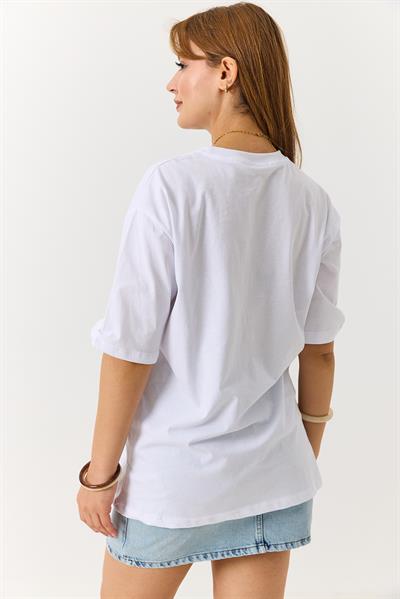 Kadın Kalp Nakışlı Bisiklet Yaka Tshirt Beyaz
