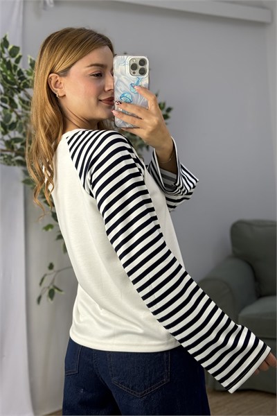Kadın Kolları Çizgili Yıldız Baskılı Bisiklet Yaka Tshirt Lacivert