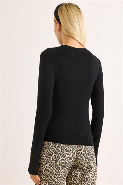 Kadın Parmak Geçirmeli Uzun Kollu Düz BLuz Siyah 