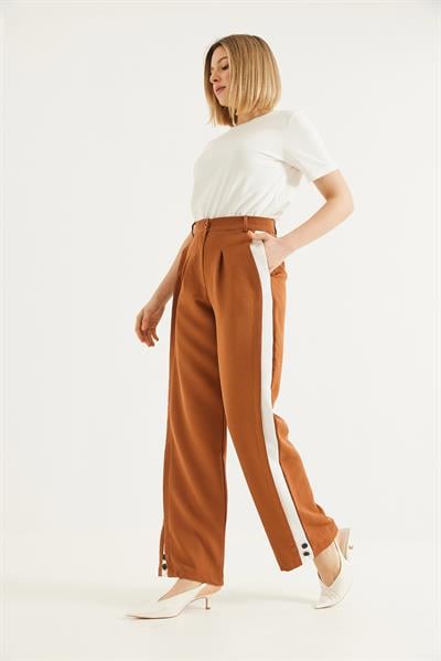 Yanları Şeritli Bol Paça Pantolon Taba
