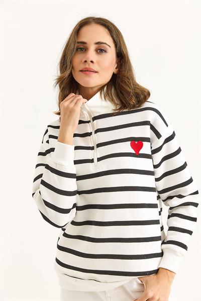 Kadın Oversize Çizgili Kalp Nakışlı Fermuarlı Sweatshirt Siyah Beyaz