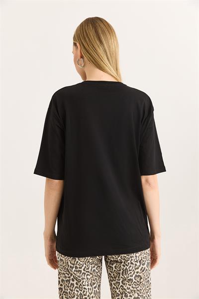 Kalp Dekolteli Bisiklet Yaka Tshirt Siyah