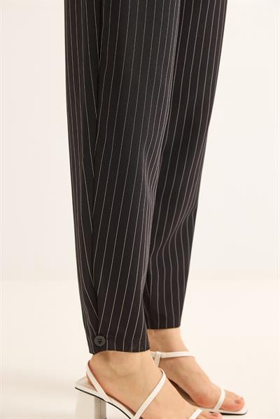 Kemeri Çift Düğmeli Çizgili Palazzo Pantolon Siyah