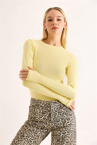 Kadın Parmak Geçirmeli Uzun Kollu Düz BLuz Sarı
