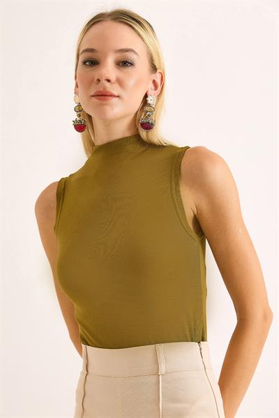 Kadın Dik Yaka Kolsuz Bluz Haki