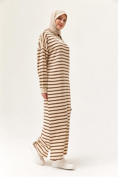 Yarım Fermuar Çizgili Uzun Elbise Kahverengi