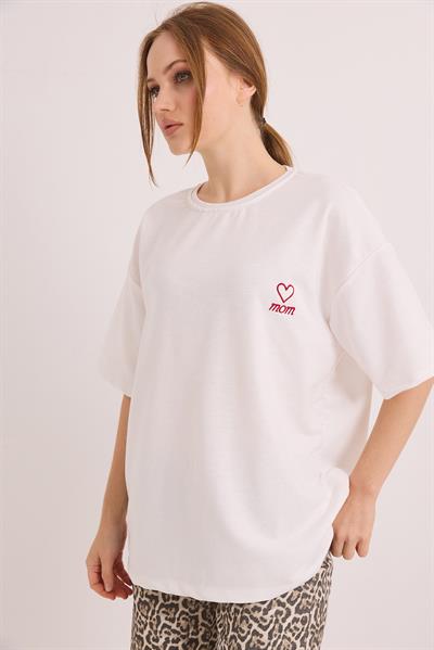Mom Nakışlı Oversize İki İplik Tshirt Beyaz