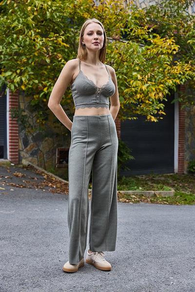 Yüksel Bel Dikiş Detaylı Spor ve Şık Likralı Örme Pantalon Yeşil