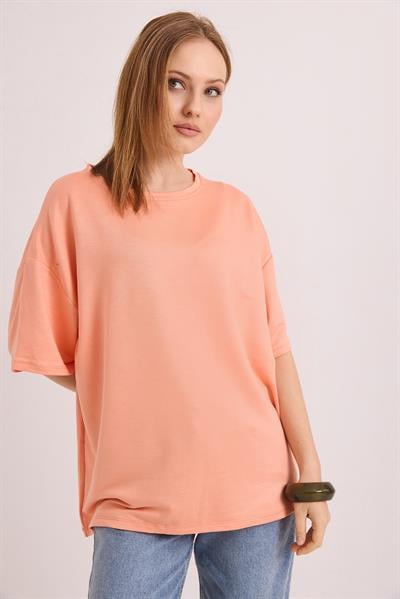 Oversize Yumuşak Dokulu Salaş T-Shirt Yavruağzı