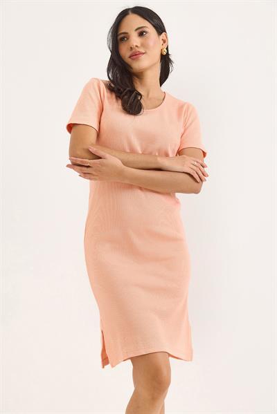 Kısa Kol Bisiklet Yaka Yırtmaç Detaylı Midi Elbise Pembe