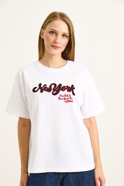 Nakış Detaylı Bisiklet Yaka Tshirt Beyaz