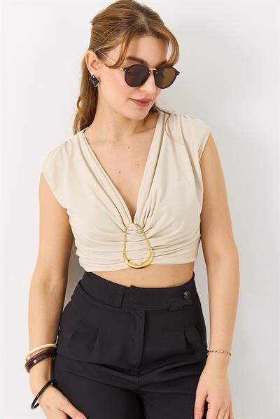Kalın Askılı Sundy Kumaş Gold Toka Detaylı Bluz Krem