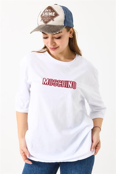 Kadın Kırmızı Yazı Baskılı Bisiklet Yaka Tshirt Beyaz