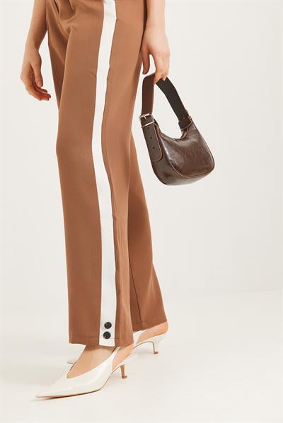 Yanları Şeritli Bol Paça Pantolon Kahverengi