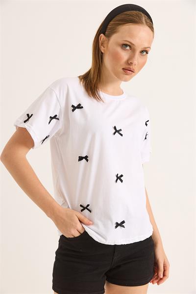 Fiyonk Detaylı Fit Pamuk Tshirt Beyaz