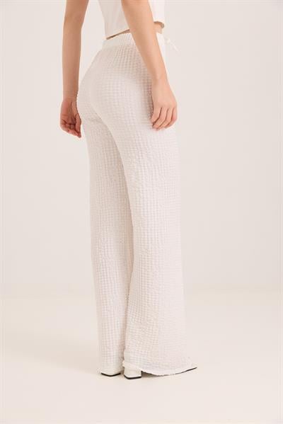 Bubble Örme Kumaş Rahat Kalıp Pantolon Beyaz
