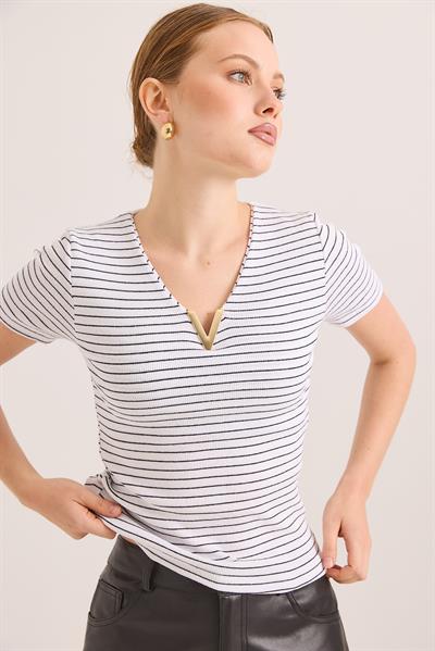 Yaka Detaylı Kaşkorse Çizgili Örme Bluz Beyaz