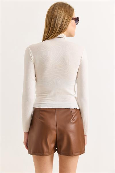 Kadın Siyah Balıkçı Yaka Transparan Kaşmir Bluz Beyaz