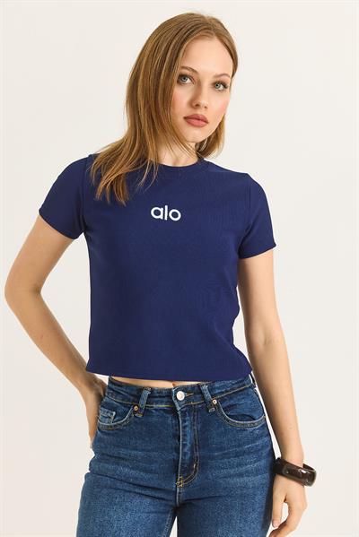 Bisiklet Yaka Alo Nakışlı Fitilli Crop Bluz Lacivert