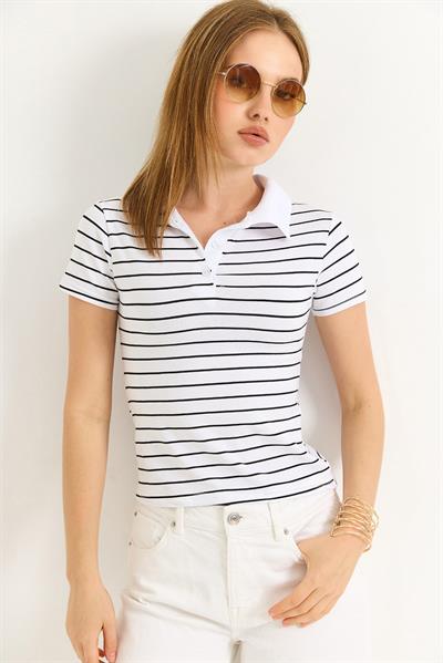 Polo Yaka Çizgi Desenli Kadın Tshirt Beyaz