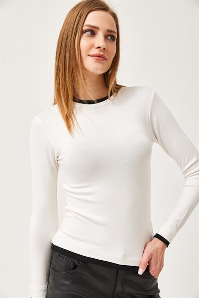 Yaka ve Etek Garnili Esnek Bluz Beyaz