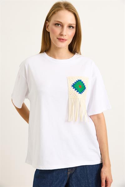 Püsküllü Nakışlı Bisiklet Yaka Basic Tshirt Beyaz