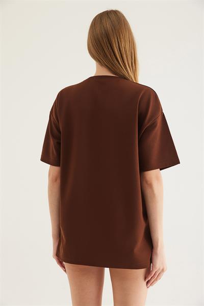 Kurdele Baskı Detaylı Basic Tshirt Kahverengi