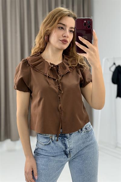 Kadın Bebe Yaka Kısa Kol İpli Bluz Kahverengi