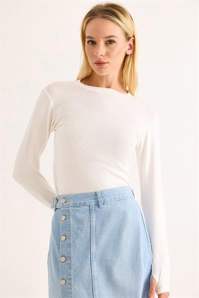 Kadın Parmak Geçirmeli Uzun Kollu Düz BLuz Beyaz