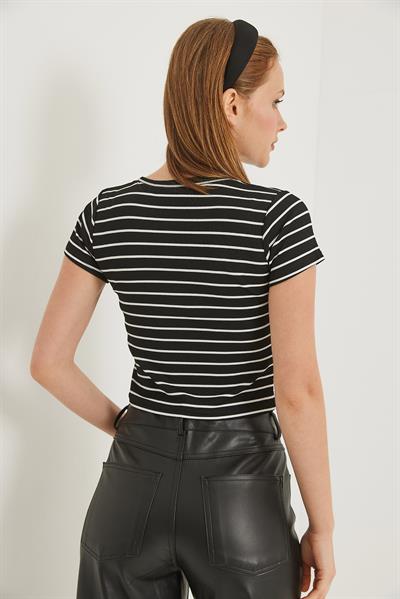Bisiklet Yaka Kısa Kollu Çizgili Esnek Crop Bluz Siyah