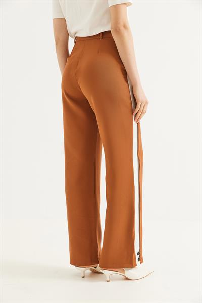 Yanları Şeritli Bol Paça Pantolon Taba