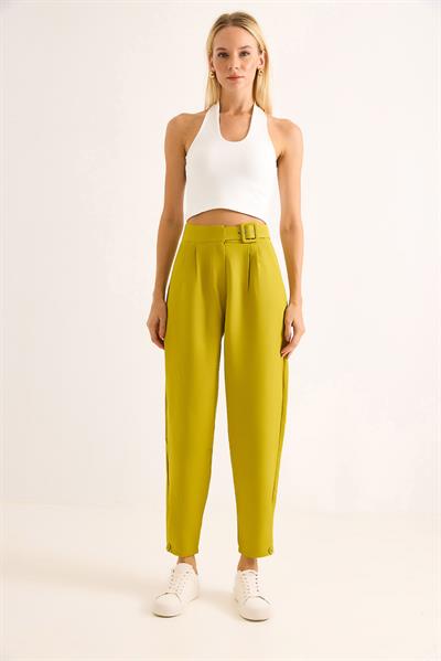 Yüksel Bel Kemerli  Kumaş Pantolon Yeşil1