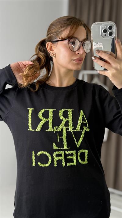 Kadın Siyah Yazı Baskılı Uzun Kollu Tshirt