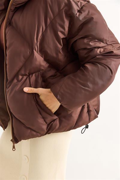 Kadın Oversize Alttan Lastikli Kahverengi Şişme Mont