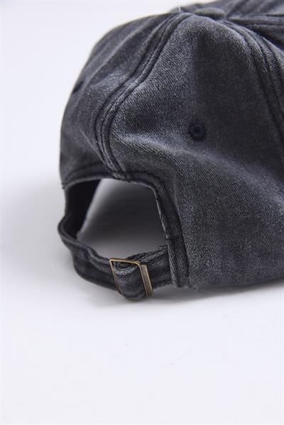 Kot Yıkamalı W Nakışlı Şapka Füme