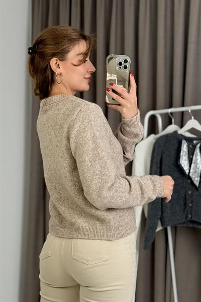 Kadın Fular Detaylı Crop Triko Hırka Vizon