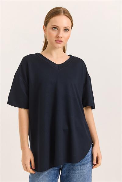 V Yaka Arkası Uzun Basic Tshirt Lacivert