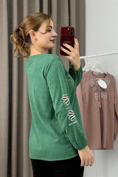 Kadın Yeşil Triko Etnik Çiçek Nakışlı Kazak