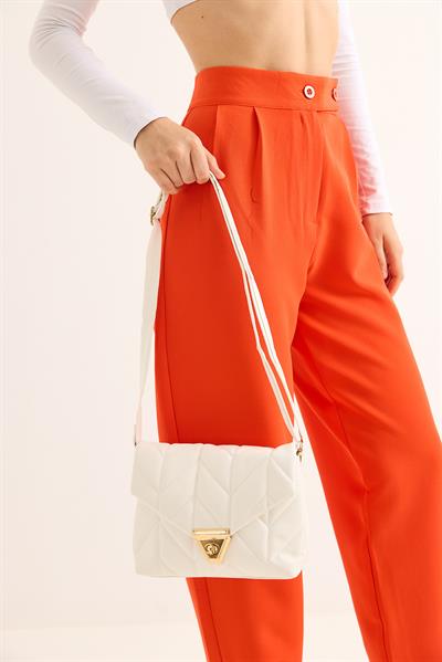 Kapitone Model Çift Gözlü El Ve Omuz Çantası Beyaz