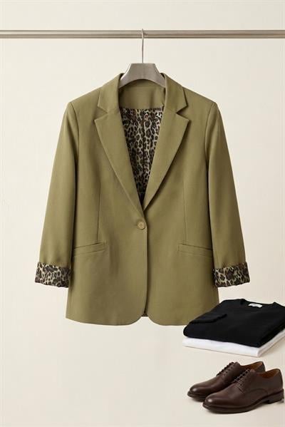 Kadın İç Astarı Leoparlı Tek Düğmeli Ceket Haki