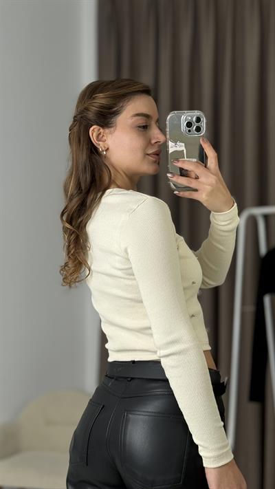 Kadın Uzun Kollu Kaşkorse Taşlı Uzun Bluz Bej