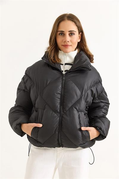 Kadın Oversize Alttan Lastikli Siyah Şİşme Mont