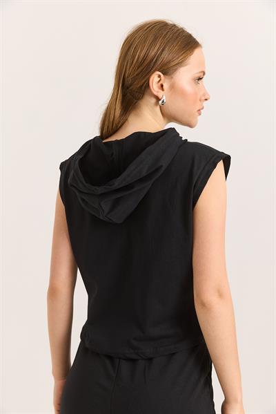 Kapüşonlu Sıfır Kol Baskılı Tshirt Siyah