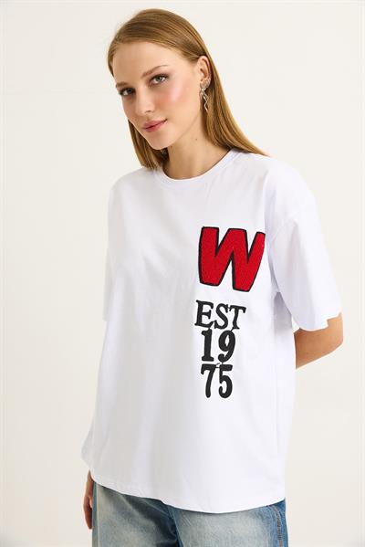 Bisiklet Yaka Rahat Kesim Nakışlı  Tshirt Beyaz