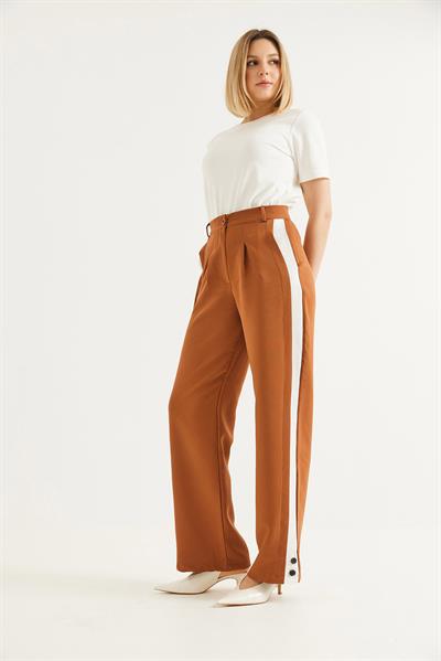 Yanları Şeritli Bol Paça Pantolon Taba