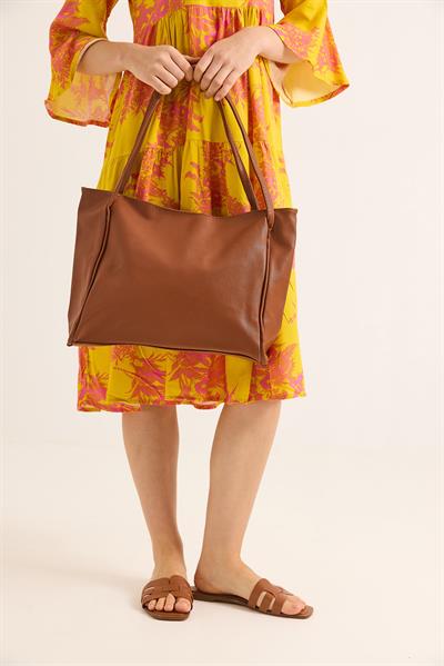 Salaş Model Kadın Omuz Çantası Kahverengi