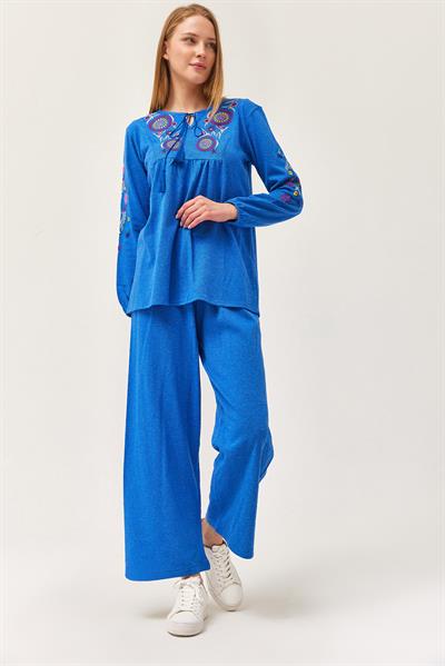Hera Kumaş Önü ve Kolları İşlemeli İkili Takım Mavi