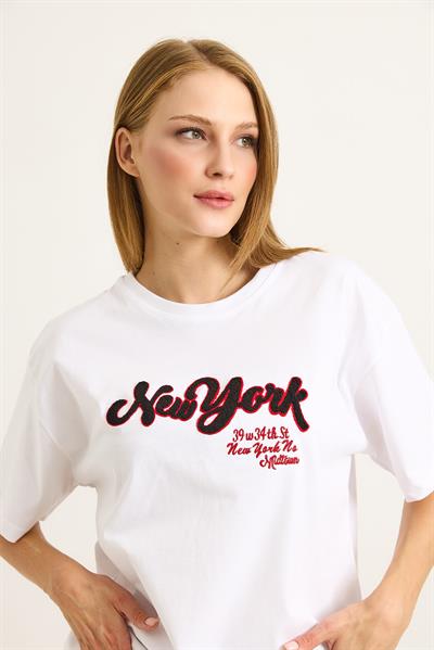 Nakış Detaylı Bisiklet Yaka Tshirt Beyaz